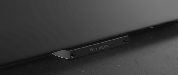 FritsJurgens' sleek black floor plate 